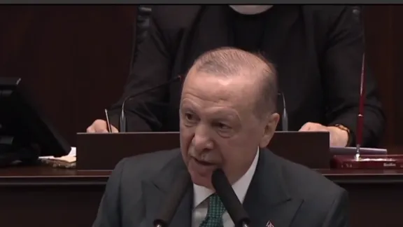 Başkan Erdoğan'dan emekli maaşı ve bayram ikramiyesi açıklaması: Tarih öne çekildi!