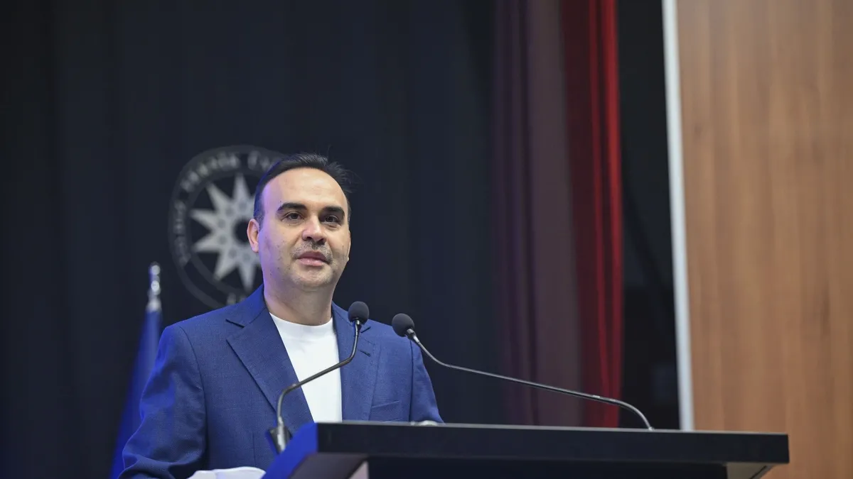 Bakan Kacır açıkladı: Yapay zekayla ekonomiye 3 milyar dolar kamu kaynağı ile 10 milyar dolarlık yatırım