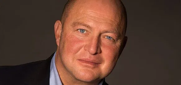 Kalp krizi geçiren Koç Holding Yönetim Kurulu Başkanı Mustafa Koç, sevk edildiği Vehbi Koç Vakfı Amerikan Hastanesinde hayatını kaybetti.