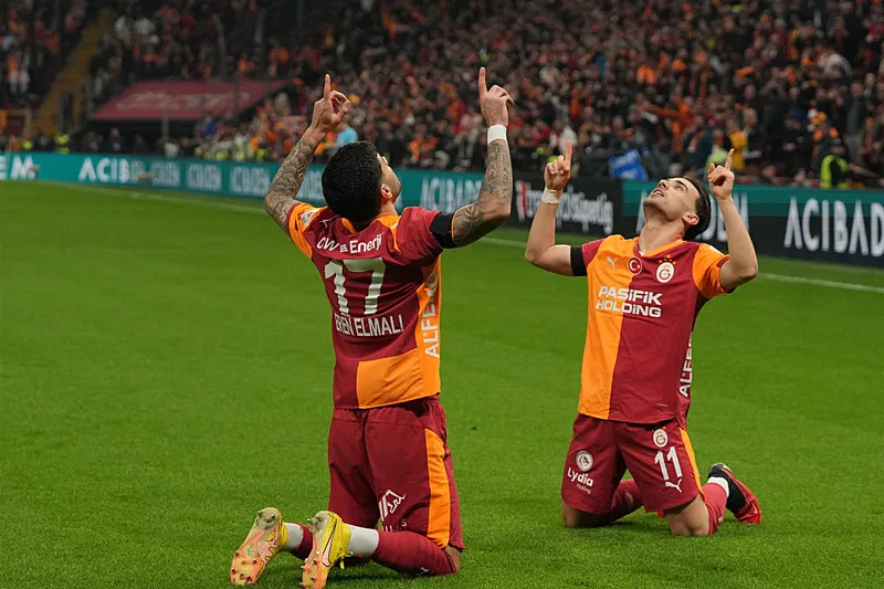 Spor yazarları Galatasaray - Eyüpspor maçını değerlendirdi! "Uzay savaşçıları" - 10
