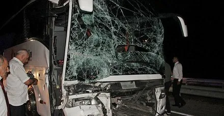 Samsun'da feci kaza! TIR yolcu otobüsüne çarptı