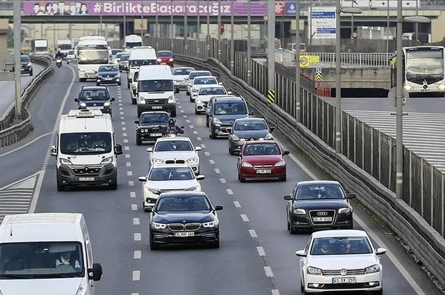 Araç sahiplerine müjde! Fiyatlar düşüyor