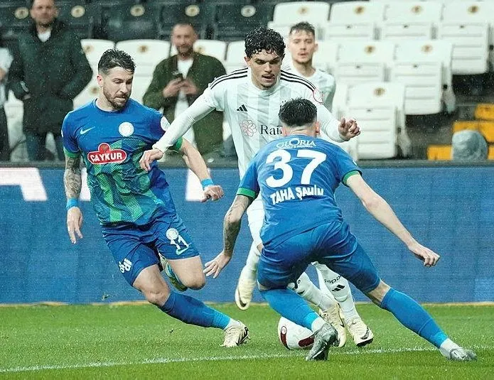 Beşiktaş evinde Çaykur Rizespor’u son dakikada attığı golle 3-2 mağlup etti! İşte maçta yaşananlar...