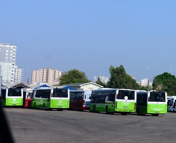 CHP'li Adana Büyükşehir Belediyesi Başkanı Zeydan Karalar yine yandaşı zengin etme peşinde! Otobüs tamiri için günlük 500 bin TL ödüyor ama tamir yok-9