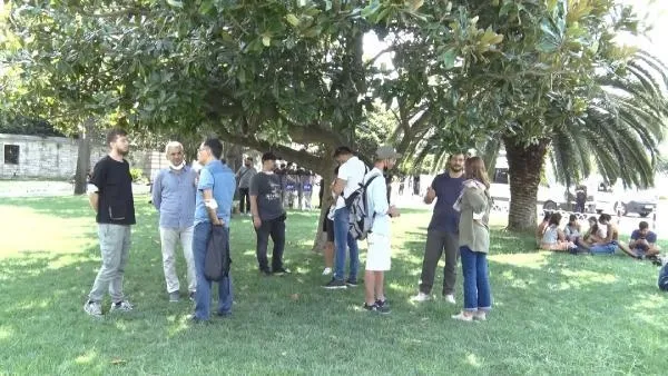 İBB önünde oturma eylemi: "İşe iade edilene kadar bu eylemleri sürdüreceğiz"-3