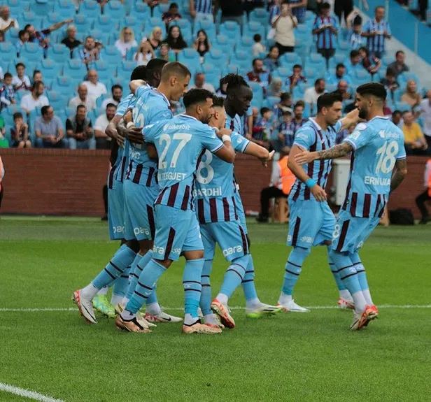 trabzonspor-evinde-pendiksporu-2-1-maglup-etti-1696086036426.jpeg Trabzonspor evinde Pendikspor'u 2-1 mağlup etti-2