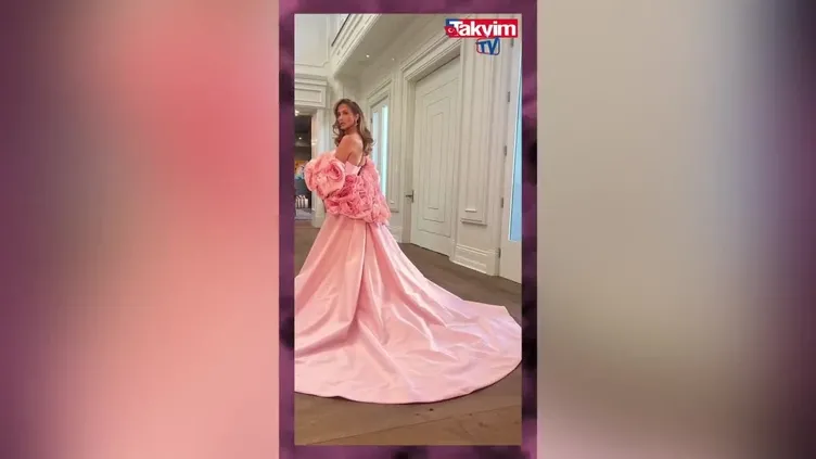 Jennifer Lopez pembeler içerisinde lüks malikanesinden paylaştı!