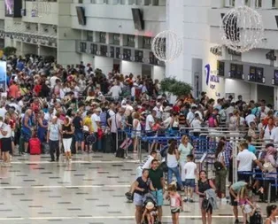 Antalyada rekor! 10 milyon 765 bin 946 turist geldi