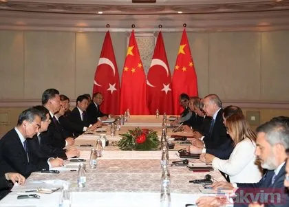 Başkan Erdoğan BRICS zirvesinde Putin ve Şi ile görüştü