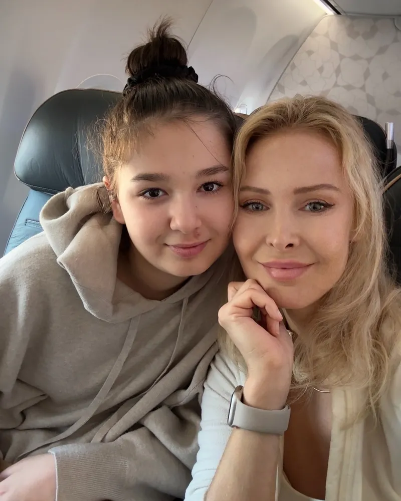 aysegul-yildiz-ve-ibrahim-tatlises-kizlari-icin-bulustu-elif-ada-tatlises-kocaman-oldu-1775289030719.jpg Ayşegül Yıldız ve İbrahim Tatlıses kızları için buluştu! Elif Ada Tatlıses kocaman oldu-4