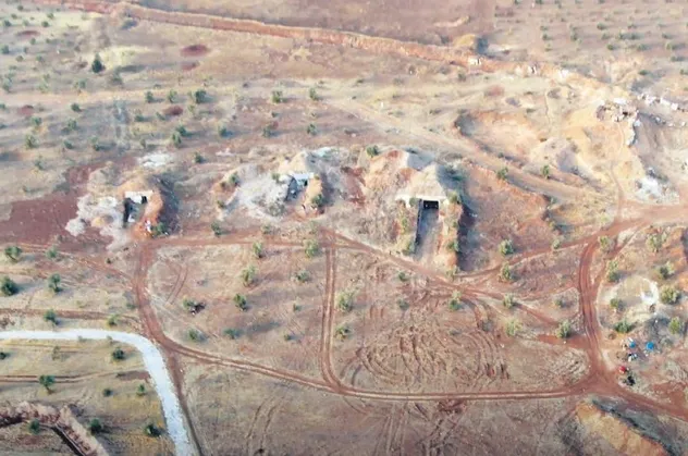 Operasyon öncesi terör örgütü YPG/PKK'dan kirli plan: Sivil halka zorla tünel kazdırıp silah saklıyorlar!