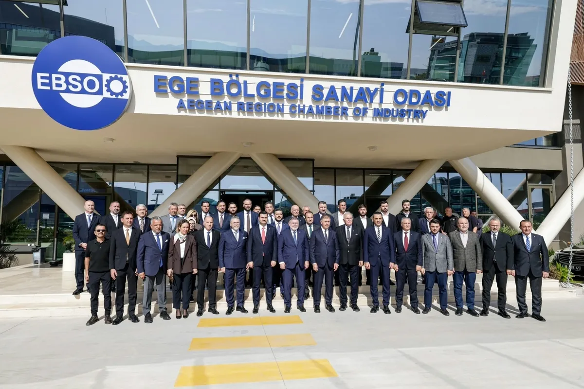 baskan-cemil-tugay-mujdeyi-verdi-su-ve-ulasim-ucuzluyor-1792684100403.jpeg Cemil Tugay İzmirlilere müjdeyi verdi: Su ve ulaşım ucuzluyor-4