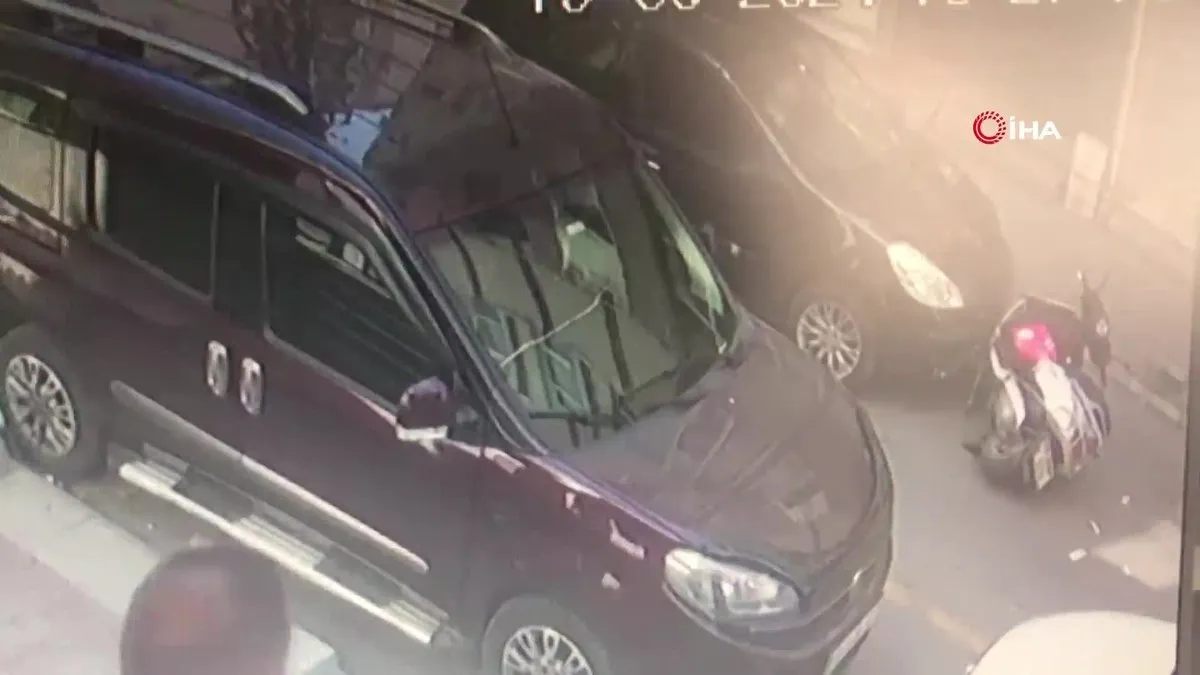 Tekirdağ'da otomobille çarpışan motosikletlinin metrelerce sürüklendiği kaza kamerada