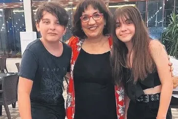 Oyuncu Füsun Demirel Pegasus'tan şikayetçi oldu: Oğlum zehirlendi