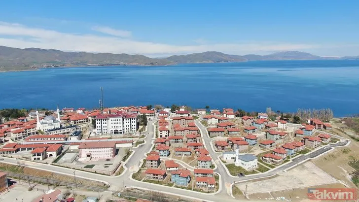Elazığ’da depremzedelere göl manzaralı evler