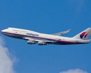 Kayıp Malezya uçağına ait parça bulundu