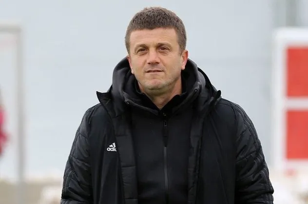 Hakan Keleş’ten imza