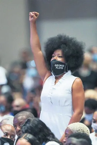 ABD'de siyahi George Floyd protestolarında görevlendirdiği ulusal muhafızlarda Koivd-19 tespit edildi!-2