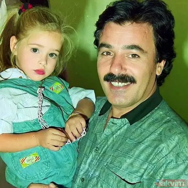 "BABAM BANA SON KEZ TEBESSÜM ETTİ" Benim babamla anılarımı anlatmaya defterler yetmez. Biliyorum ki bir açıklama istiyorsunuz. Size sadece şunu diyebilirim...