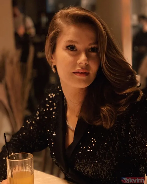 Burcu Biricik'in 7 yıllık eşinden romantik paylaşım "Lüksünü yaşıyorum sevgilim" Camdaki Kız'ın Nalan'ından yorum gecikmedi - 3