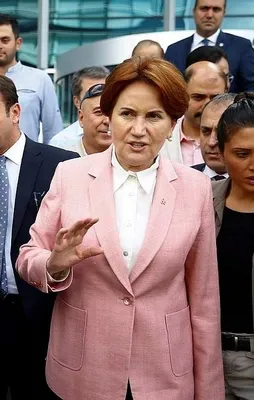 Meral Akşener'in sekreteri Meclis'ten ihraç edildi
