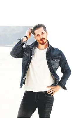 Çağatay kanadını kırdı