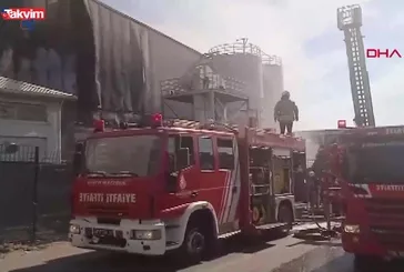 🚒🔥 Tuzla’da fabrika yangını! 🔥🚒