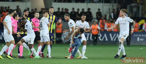 Ankara'da saha karıştı! Tribünden inen taraftar Beşiktaşlı Salih Uçan'ı tekmeledi, Josef kırmızı kart gördü - 10