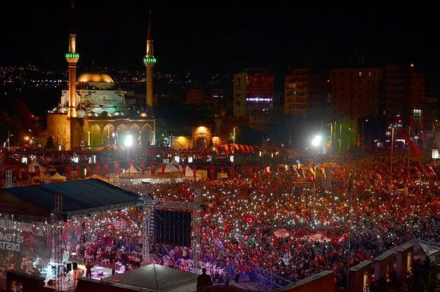 Türkiye destanı Atv ve A Haber’den izlendi!