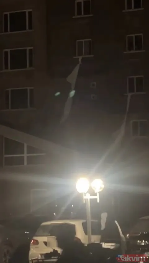 Grand Kartal Otel'den yardım çığlıkları: Çarşafla kurtulmaya çalıştılar | Yangın merdiveni detayı! Otel çalışanı anlattı: İhmal var - 7