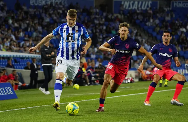 son-dakika-besiktas-haberleri-ahmet-nur-cebi-aciklamalarda-bulunuyor-1655716099351.jpg Beşiktaş transfer haberleri: Ahmet Nur Çebi'den Weghorst açıklaması!-4