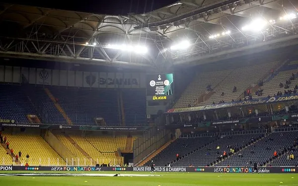 son-dakika-fenerbahce-umraniyespor-macinin-ikinci-yarisi-basladi-1659991526097.jpg Son dakika: Fenerbahçe - Ümraniyespor maçı berabere bitti!-2