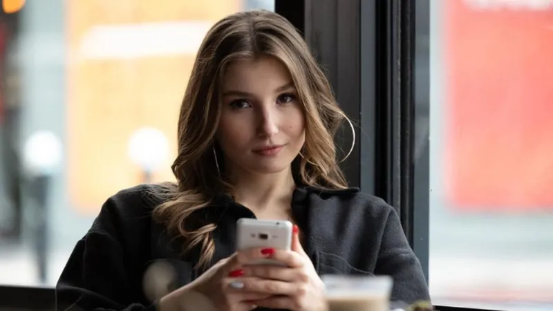 ilayda-akdogan-kimdir-kac-yasinda-nereli-ilayda-akdogan-meslegi-ne-evli-mi-sevgilisi-kim-1752050924663.jpg (sosyal medya)