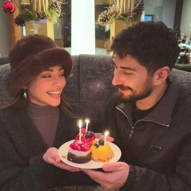 Kağıt üzerinde hala evliler! Uğur Yücel'in 42 yıllık eşi bakın hangi oyuncu çıktı! - 30