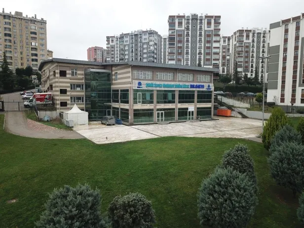 chpli-ibbden-zorbalik-binlerce-basaksehirlinin-egitim-aldigi-sehit-savci-mehmet-selim-kiraz-bilgievinin-ruhsati-iptal-etti-1616078642658.jpeg CHP'li İBB'den zorbalık! Binlerce Başakşehirlinin eğitim aldığı Şehit Savcı Mehmet Selim Kiraz Bilgievi’nin ruhsatı iptal edildi-2