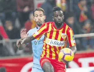 Medel’in yerine Mensah gelecek