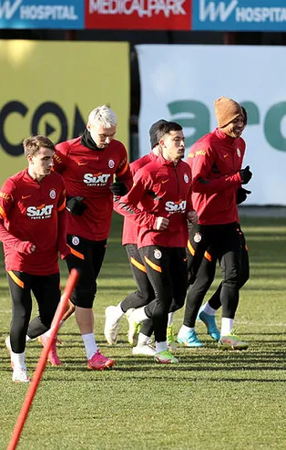 Domenec Torrent'ten flaş karar! Alanyaspor maçında Galatasaray'ın 3 yeni yıldızı da sahada