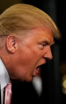 Trump ile Pentagon karşı karşıya!