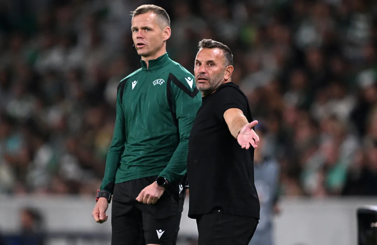 galatasaraydan-sporting-lizbon-macinda-penalti-isyani-var-inceledi-karar-degismedi-1788986715507.jpg Okan Buruk pozisyon sonrası çok sinirlendi
