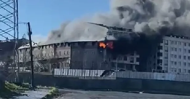 Sultangazi'de ayakkabı imalathanesinde yangın!