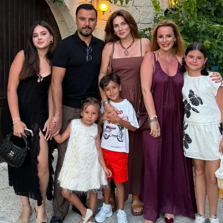 alisan-kardesi-selcuk-tektasin-son-anlarini-anlatti-koridordaki-bagirislar-1776931715588.jpg Alişan 2021’de kaybettiği kardeşi Selçuk Tektaş'ın son anlarını ilk kez anlattı! “Koridordaki bağırışlar çağırışlar...”-8