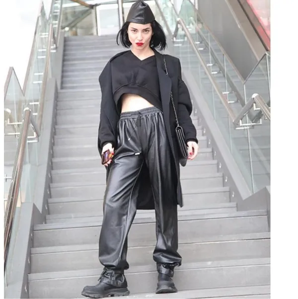 merve-bolugur-senelerdir-bu-insanlar-ustume-geliyor-deyip-isyan-etti-bundan-sonraki-hamlesini-acikladi-sosyal-1669153424509.jpg Merve Boluğur “Senelerdir bu insanlar üstüme geliyor” deyip isyan etti! Bundan sonraki hamlesini açıkladı! Sosyal medya onu konuştu-6