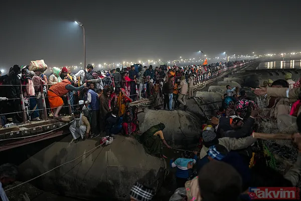 Hindistan'da Maha Kumbh festivalinde izdiham çıktı: Çok sayıda ölü var! - 4