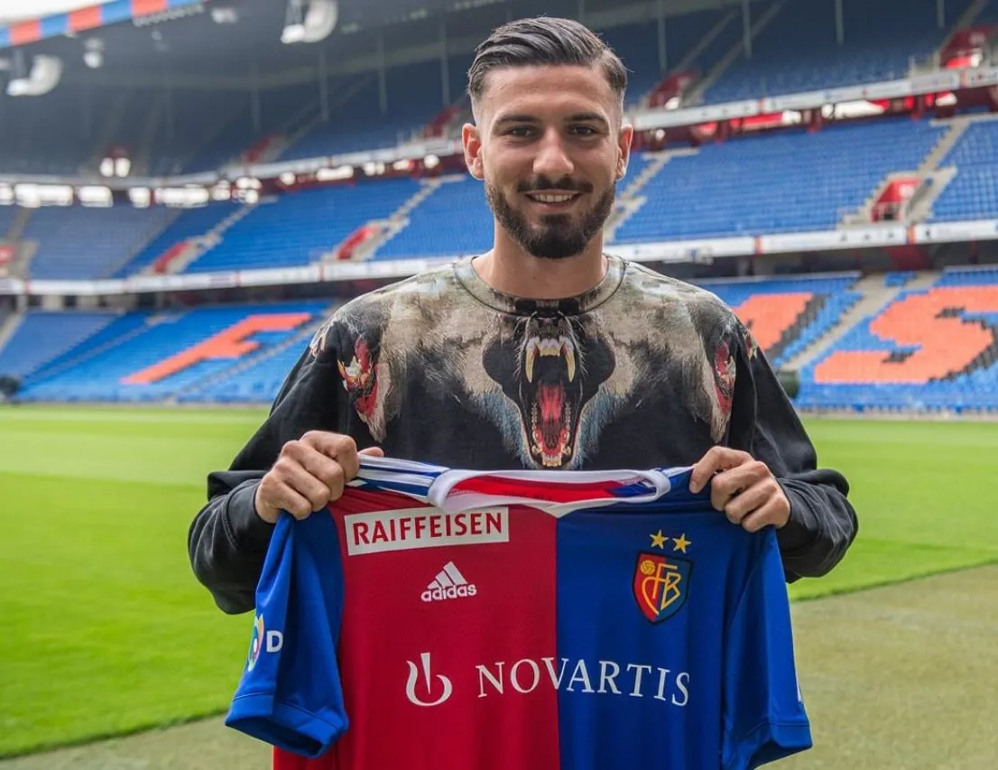 Kemal Ademi sürprizi