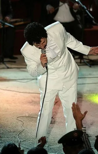 Müslüm açık artırmada