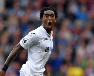 Hollandalı yıldız Leroy Fer Fener’e yakın