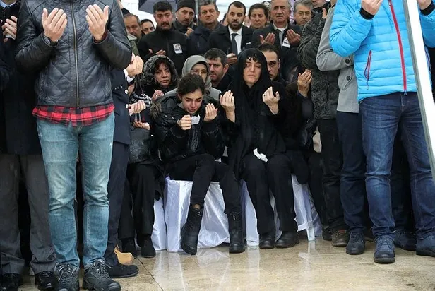 Şehit Emniyet Müdürü Altuğ verdi'ye ağlatan veda-3