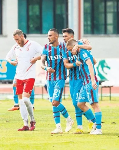 chukwuaniye-yakin-markaj-1690318701381.jpeg Trabzonspor Chukwuani’yi yakın markaja aldı! Düğmeye basıldı-2