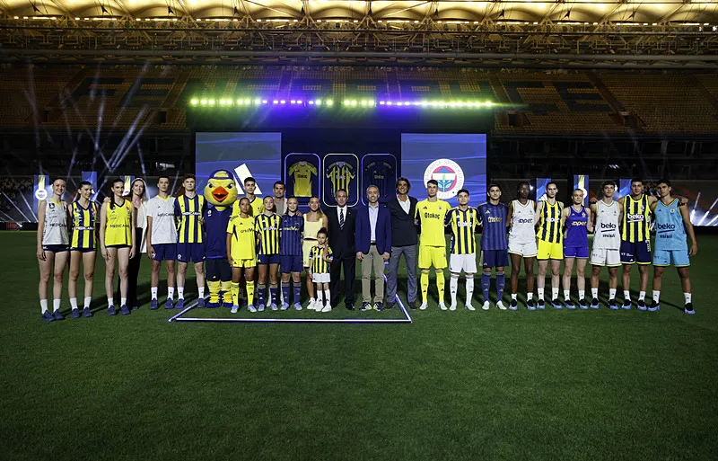 Fenerbahçe'den 5 transfer daha! Havalimanı dolup taşacak - 4