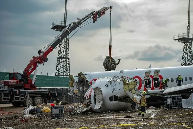Son dakika: Sabiha Gökçen'deki Pegasus uçağı kazası ile ilgili yardımcı pilotun ifadeleri ortaya çıktı-1